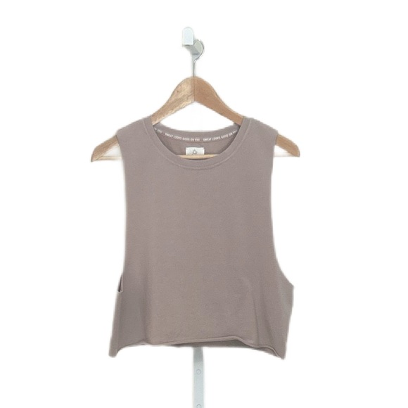 Aerie Offline Women's Sleeveless Muscle Tank - Picture 9 of 10